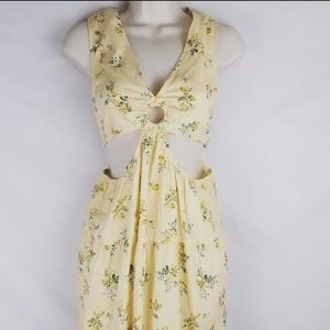 Derek Heart Maxi dress Size S in Yellow w / Floral Pattern